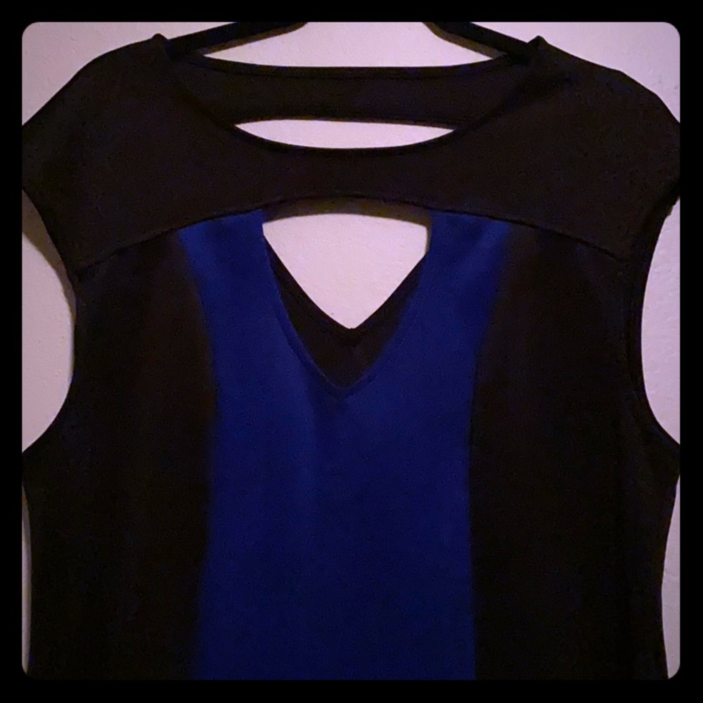 Torrid Top Black & Blue Colorblock Scuba, size 2